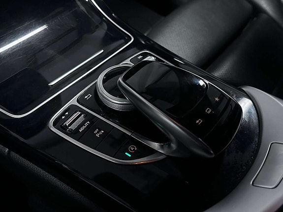 Mercedes-Benz C220 d 19 of 25