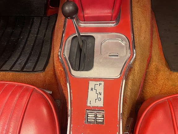 Chevrolet Corvette 12 of 13