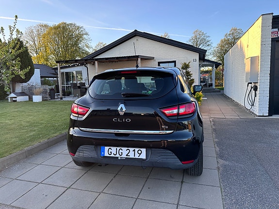 Renault Clio 2 of 5