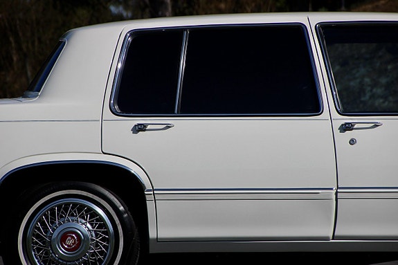 Cadillac Deville 2 of 13
