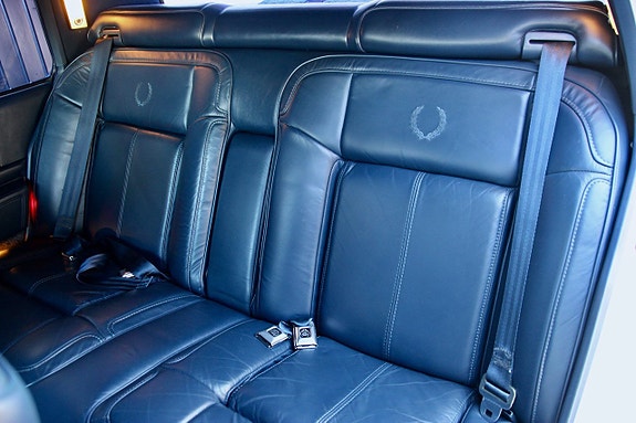 Cadillac Deville 9 of 13