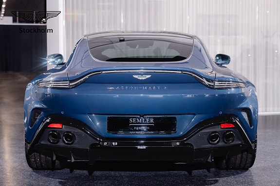 Aston Martin Vantage 5 of 5