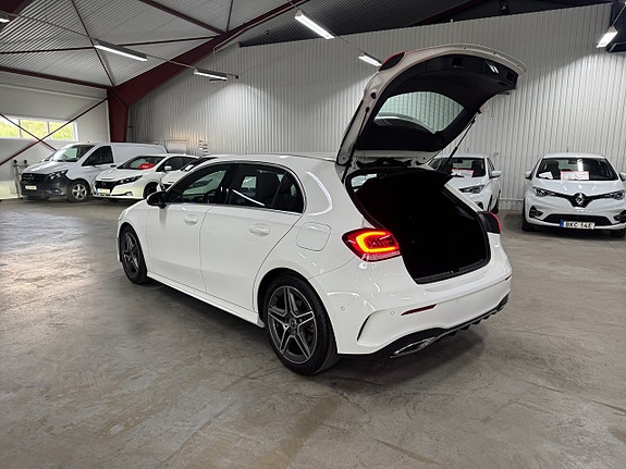 Mercedes-Benz A200 4 of 19