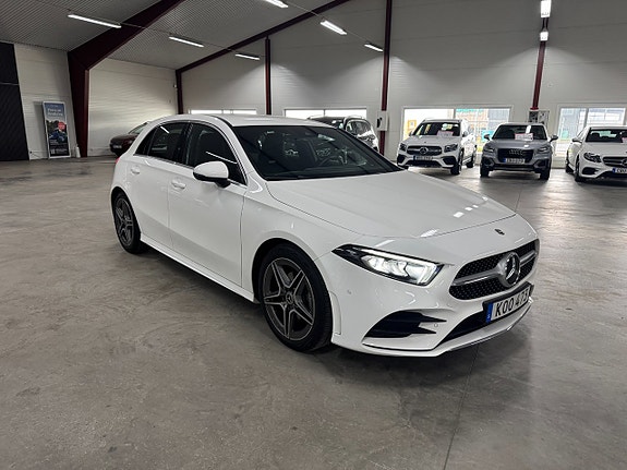 Mercedes-Benz A200 3 of 19