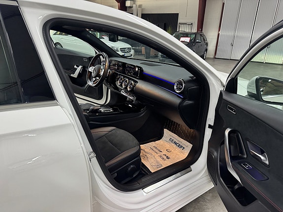 Mercedes-Benz A200 10 of 19