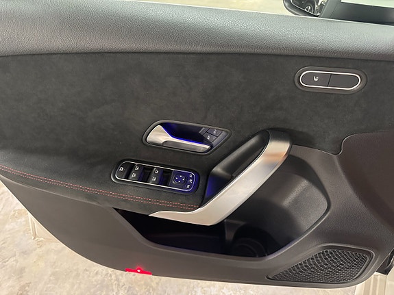 Mercedes-Benz A200 18 of 19