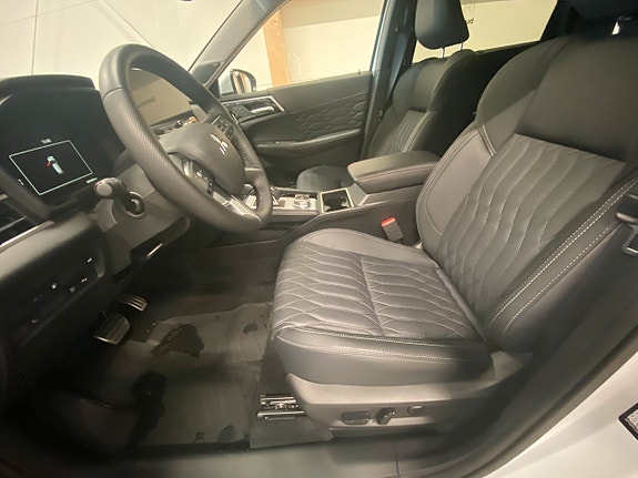 Mitsubishi Outlander 7 of 22