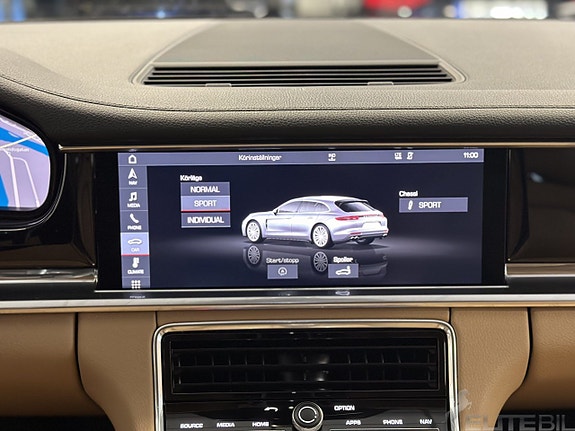 Porsche Panamera 4 14 of 26
