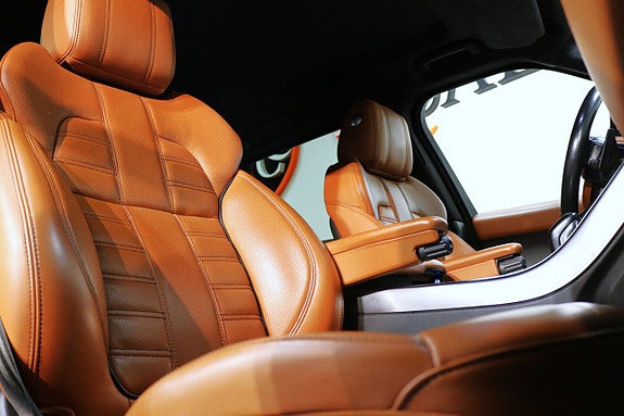 Land Rover Range Rover Sport 17 of 24