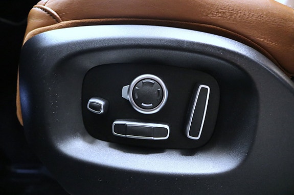 Land Rover Range Rover Sport 14 of 24