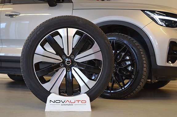 Volvo XC40 3 of 20