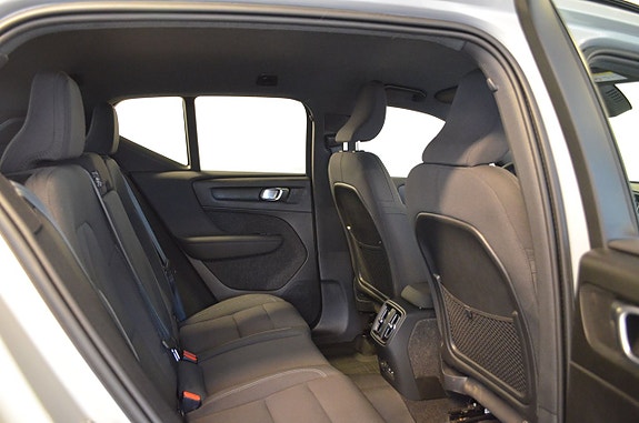 Volvo XC40 16 of 20