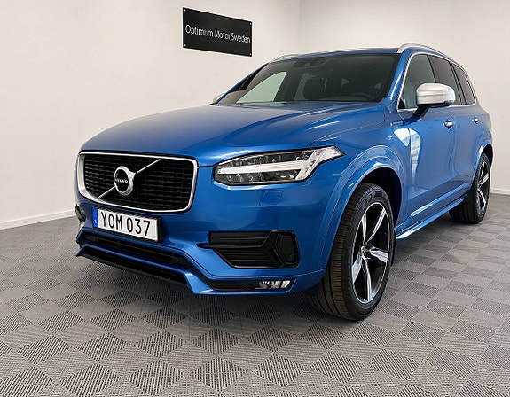 Volvo XC90 2 of 27