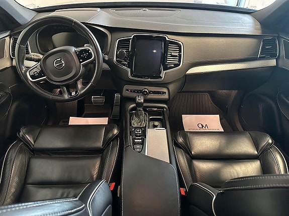 Volvo XC90 11 of 27