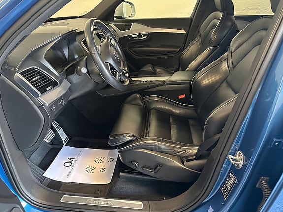 Volvo XC90 12 of 27