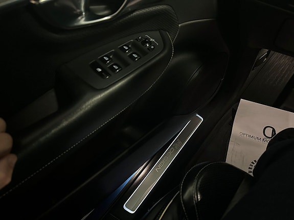 Volvo XC90 22 of 27