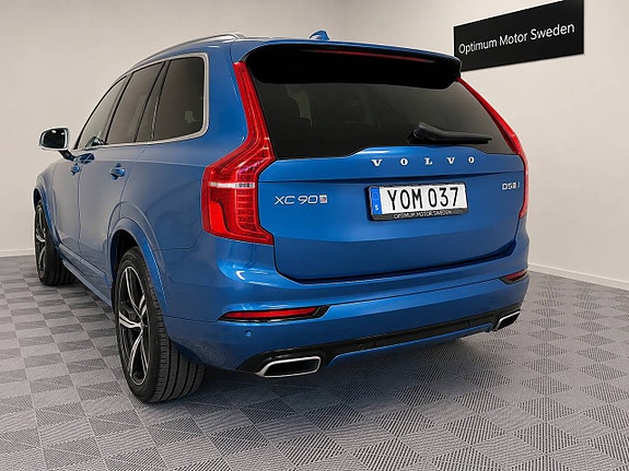 Volvo XC90 5 of 27
