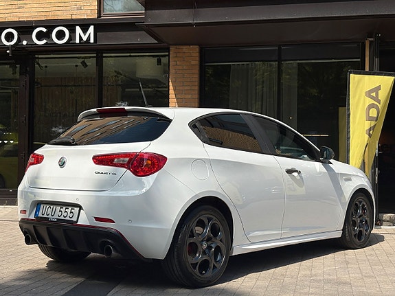 Alfa Romeo Giulietta 5 of 11