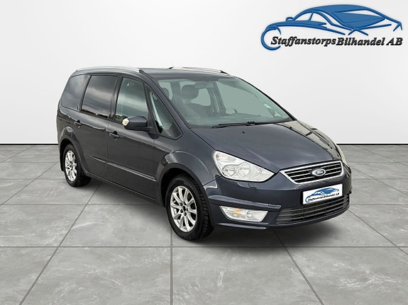 Ford Galaxy 3 of 5