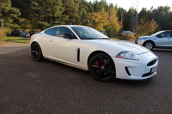 Jaguar XKR 13 of 13