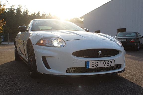 Jaguar XKR 7 of 13