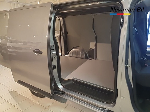 Peugeot e-Expert 14 of 16