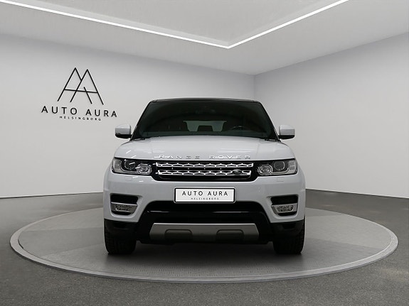 Land Rover Range Rover Sport 2 of 5