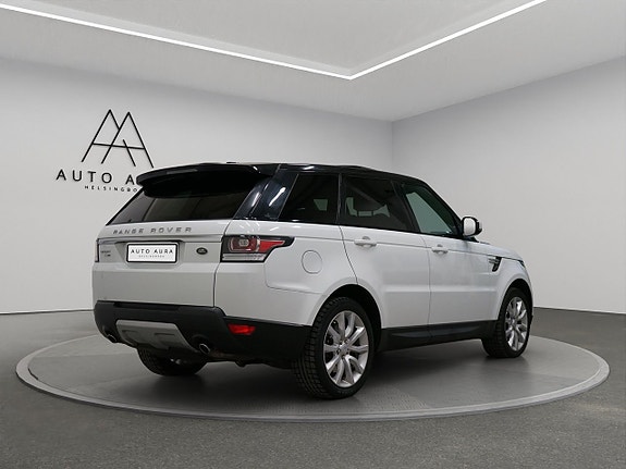 Land Rover Range Rover Sport 4 of 5