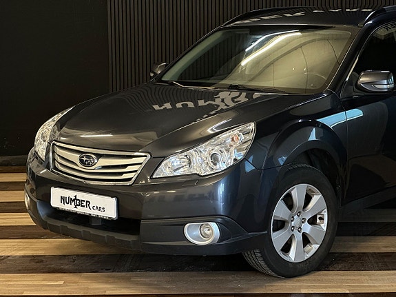 Subaru Outback 3 of 5
