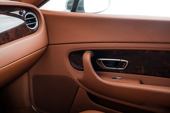 Bentley Continental GT 14 of 24
