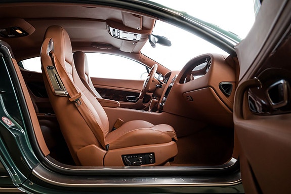 Bentley Continental GT 18 of 24