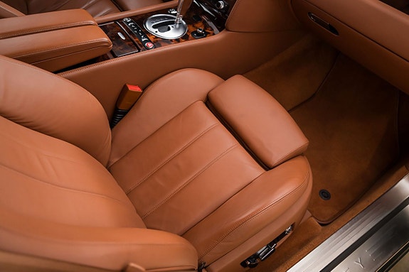 Bentley Continental GT 21 of 24