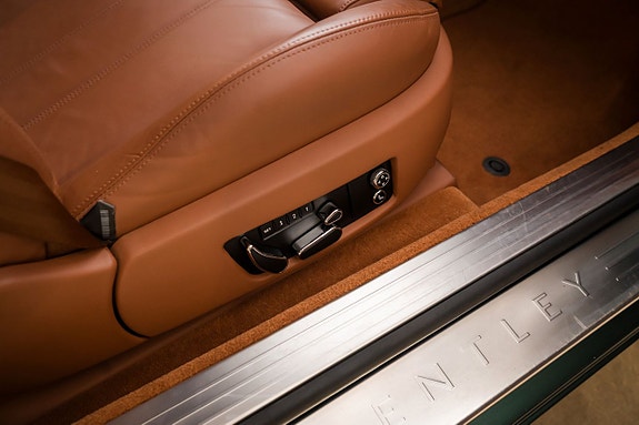 Bentley Continental GT 22 of 24