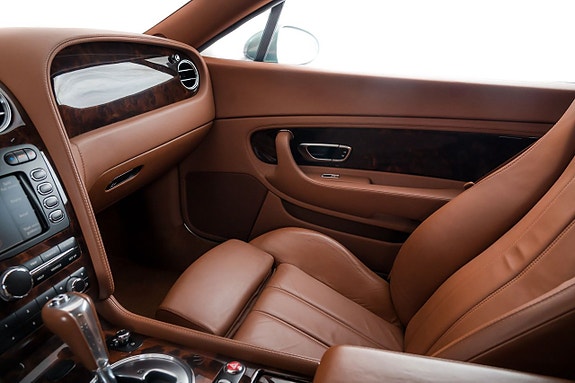 Bentley Continental GT 13 of 24