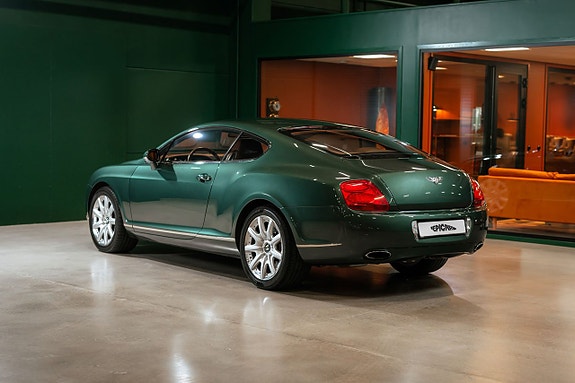 Bentley Continental GT 3 of 5