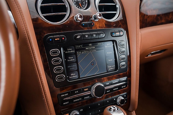 Bentley Continental GT 16 of 24