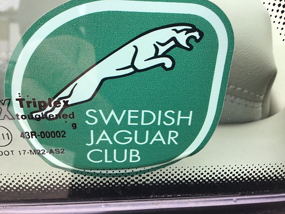 Jaguar XJ 2 of 24