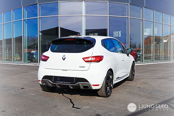 Renault Clio 2 of 5