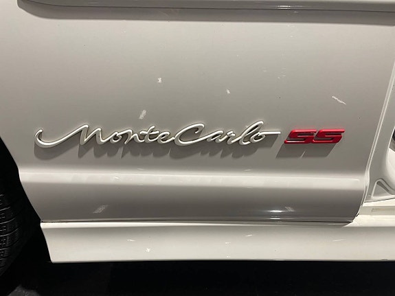Chevrolet Monte Carlo 8 of 9