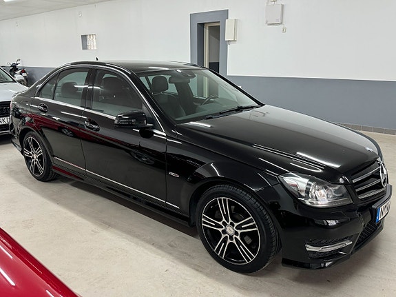 Mercedes-Benz C220 4 of 25