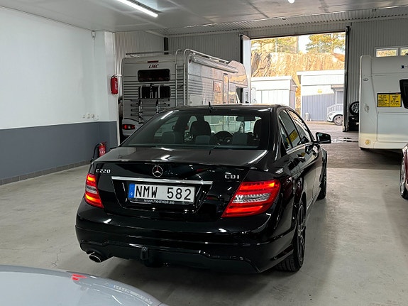 Mercedes-Benz C220 7 of 25