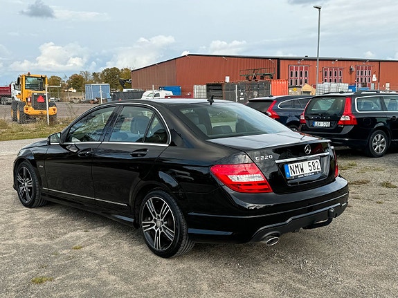 Mercedes-Benz C220 13 of 25