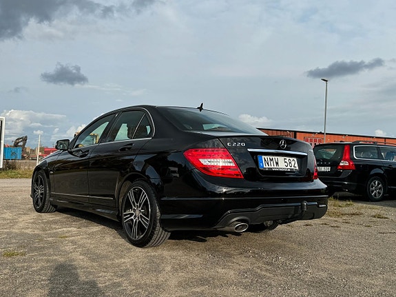 Mercedes-Benz C220 14 of 25