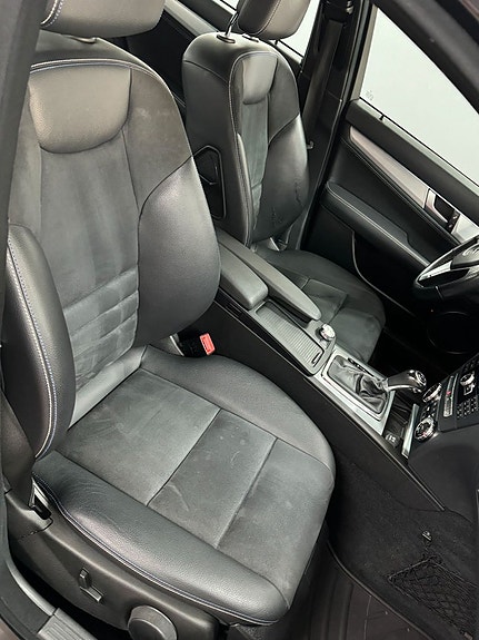 Mercedes-Benz C220 19 of 25