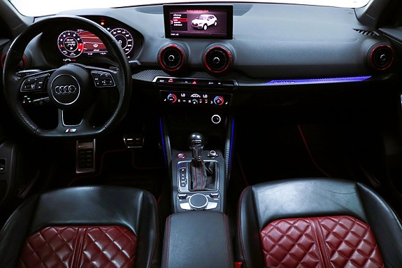 Audi SQ2 19 of 27