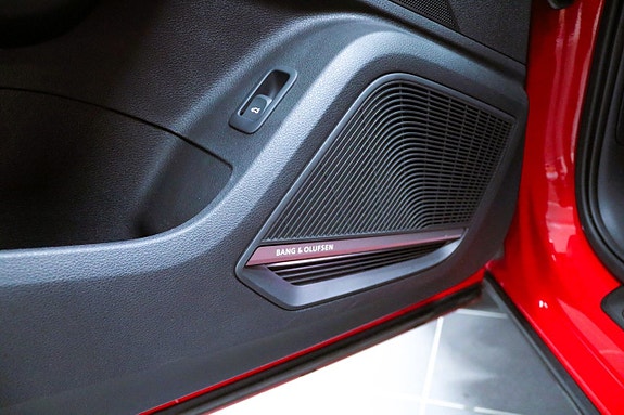 Audi SQ2 24 of 27