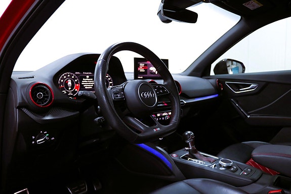 Audi SQ2 12 of 27