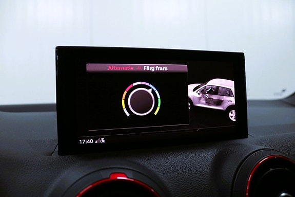 Audi SQ2 25 of 27