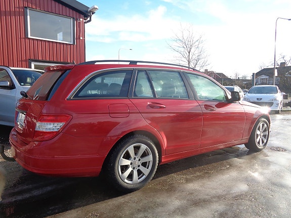 Mercedes-Benz C200 5 of 5