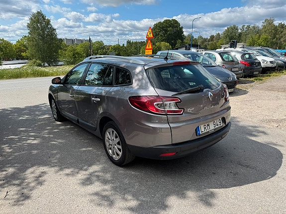 Renault Megane III 3 of 5